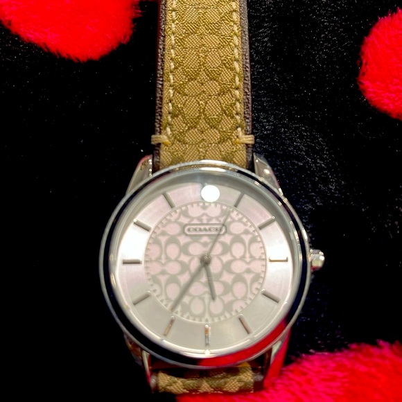 Coach Watch. Leather Brown Logo - Picture 5 of 7